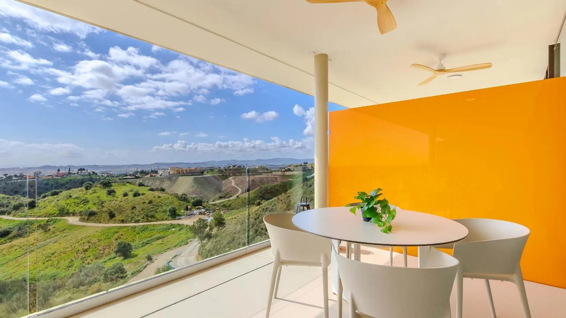 Higueron Rental Valley Twin D Fuengirola