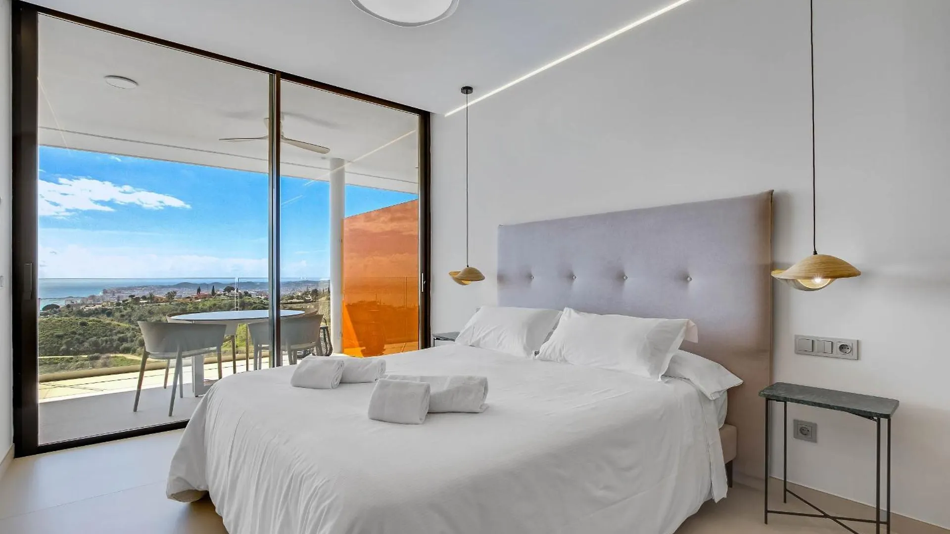 Apartment Higueron Rental Valley Twin D Fuengirola